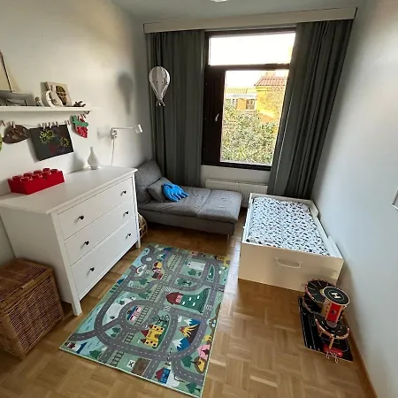 Апартаменты Charming 3-bedroom House Эспоо