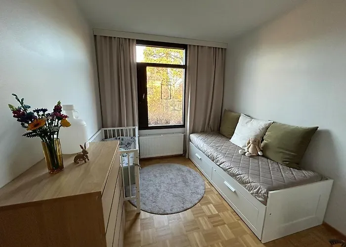 Apartamento Charming 3-bedroom House